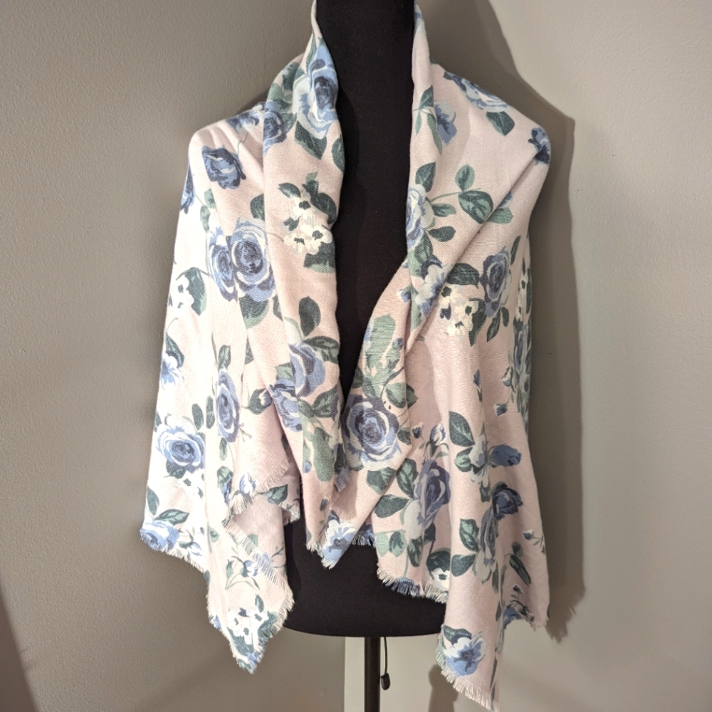 Lauren Conrad Blue Floral Blanket Scarf